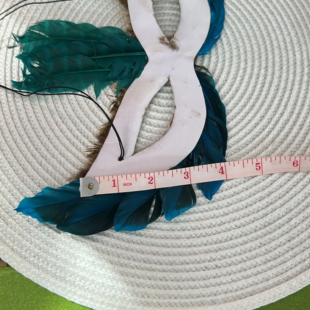 N/A feathered masquerade